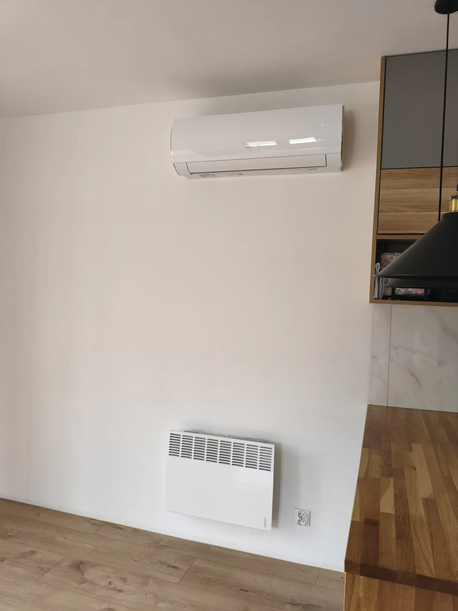 Klimatyzacja multisplit z WiFi w domku całorocznym — okolice Łodzi — zdjęcie 1