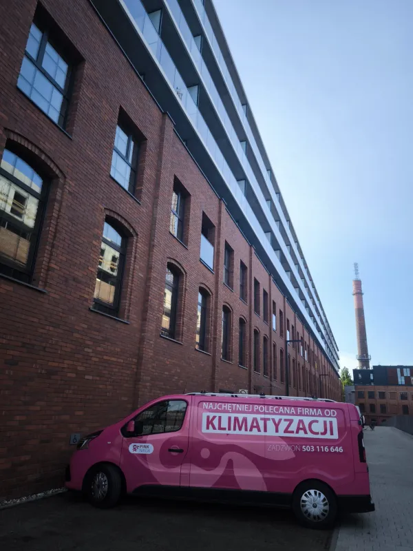Klimatyzacja w lofcie — Widzewska Manufaktura w Łodzi